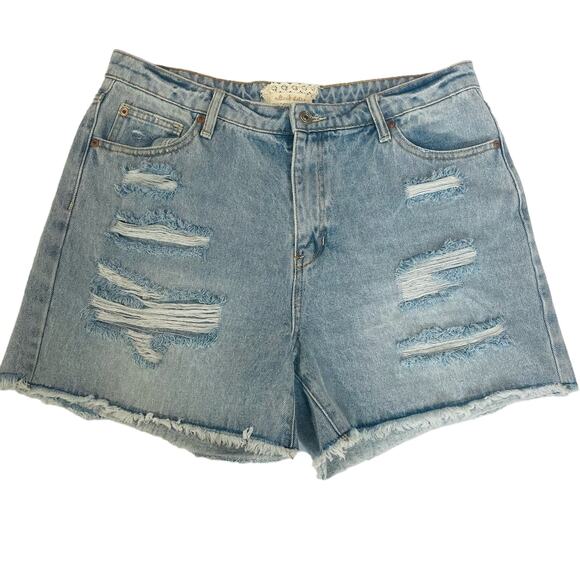 Altar'd State Womens Light Blue Wash Distressed Denim Jean Shorts Size 13/31 - Picture 2 of 8